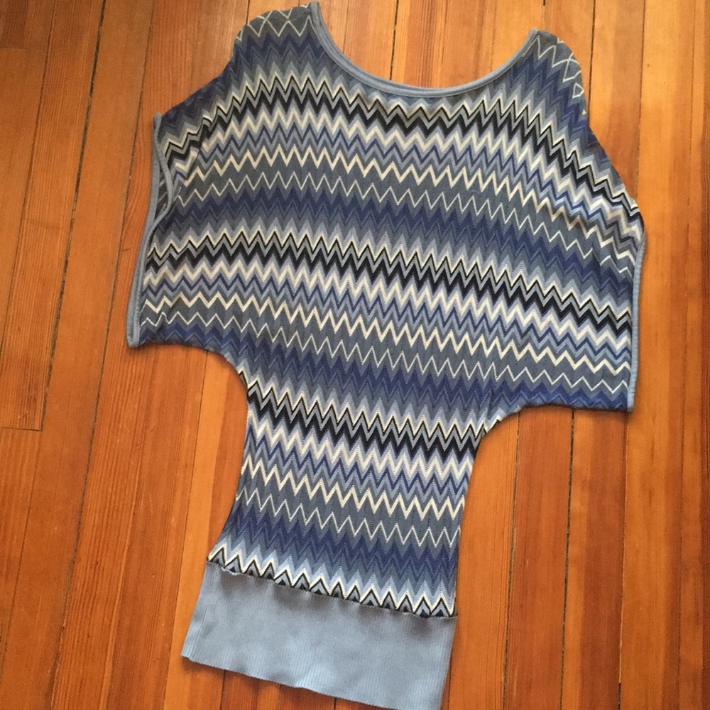INC Chevron top